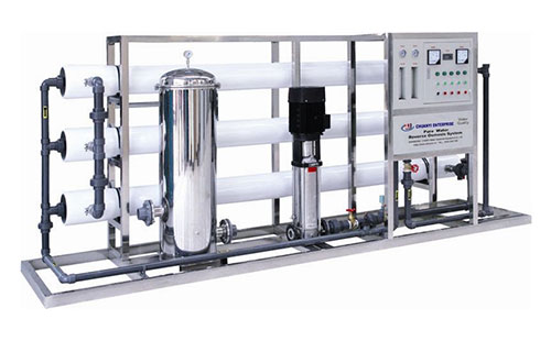 山東威海某汽車企業采購反滲透設備(圖) 山東威海某汽車企業采購反滲透設備(圖)
