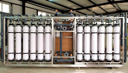 ���B͸�O��